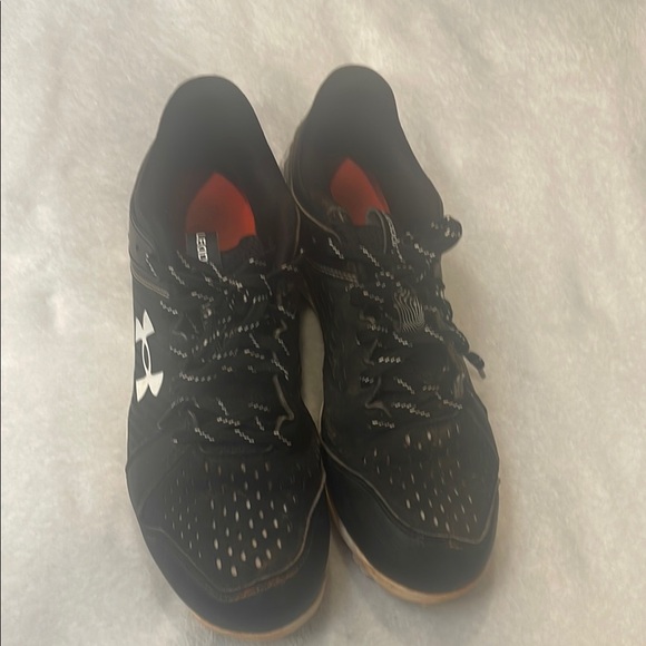 Under Armour Black Men's Athletic Shoes - Picture 1 of 9